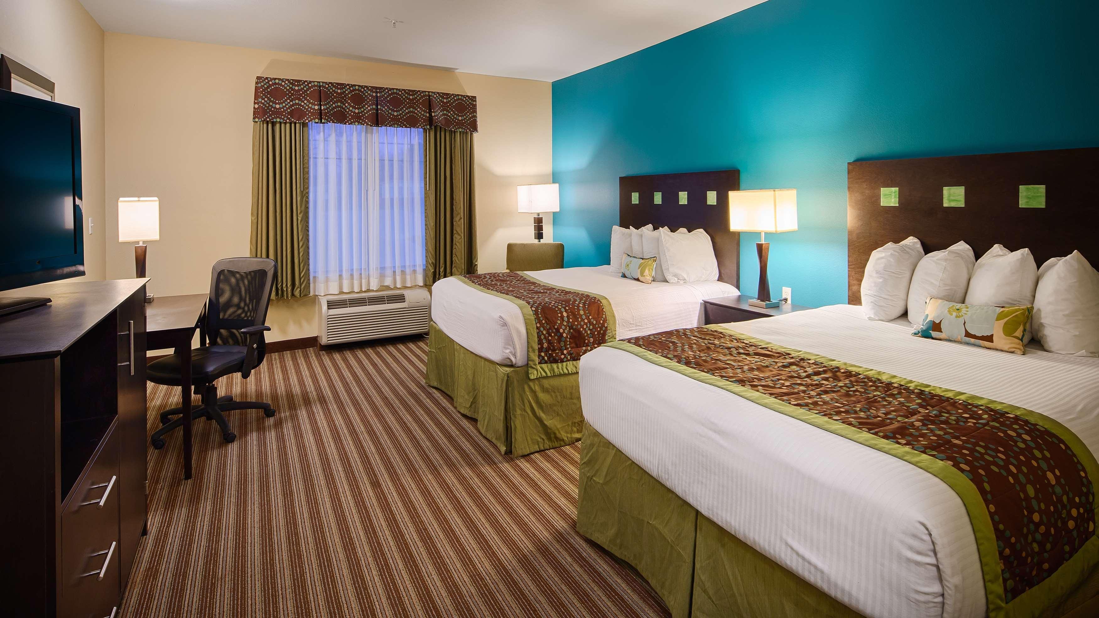 Best Western Plus Desoto Inn & Suites Mansfield Bagian luar foto