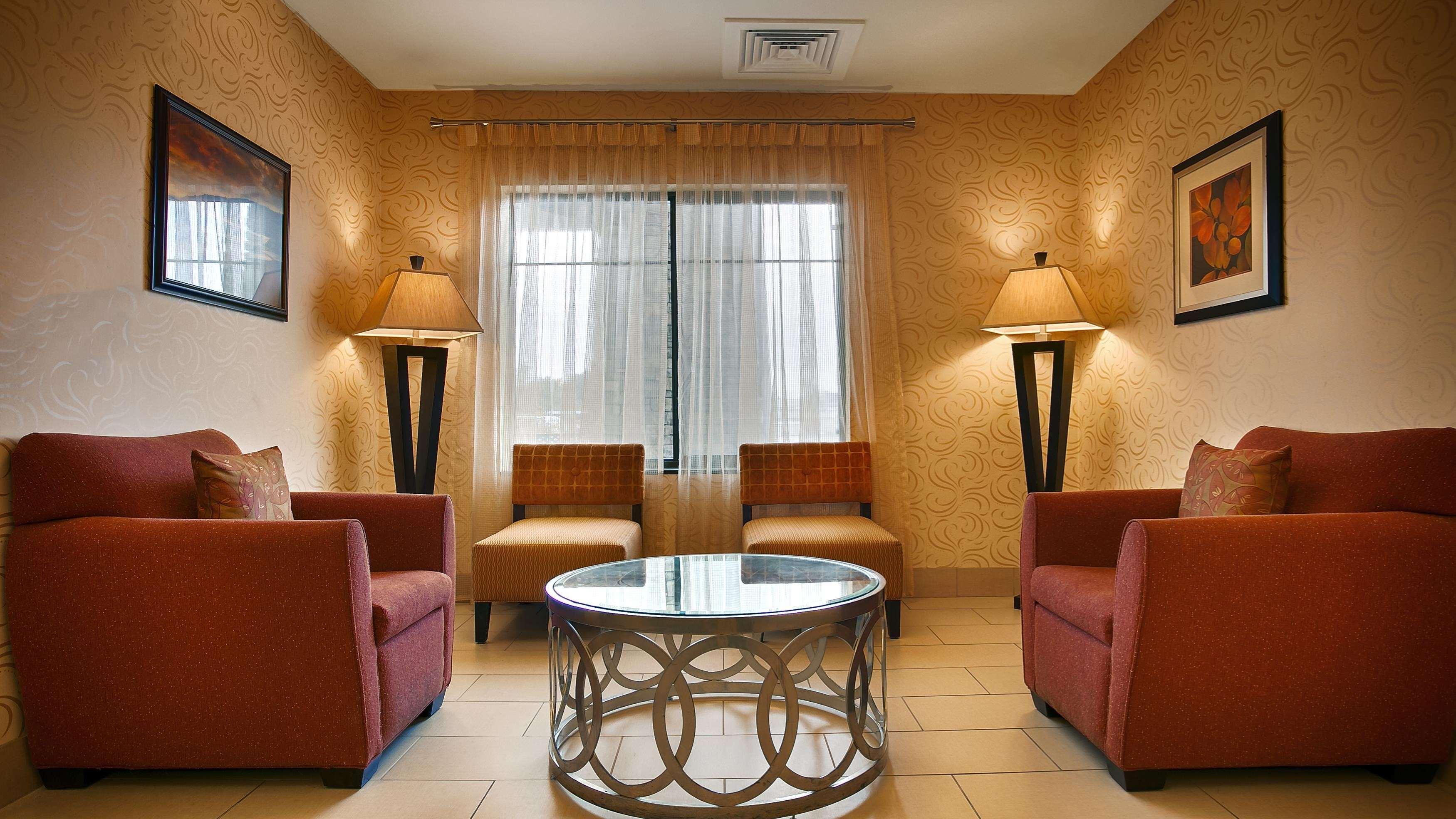 Best Western Plus Desoto Inn & Suites Mansfield Bagian luar foto