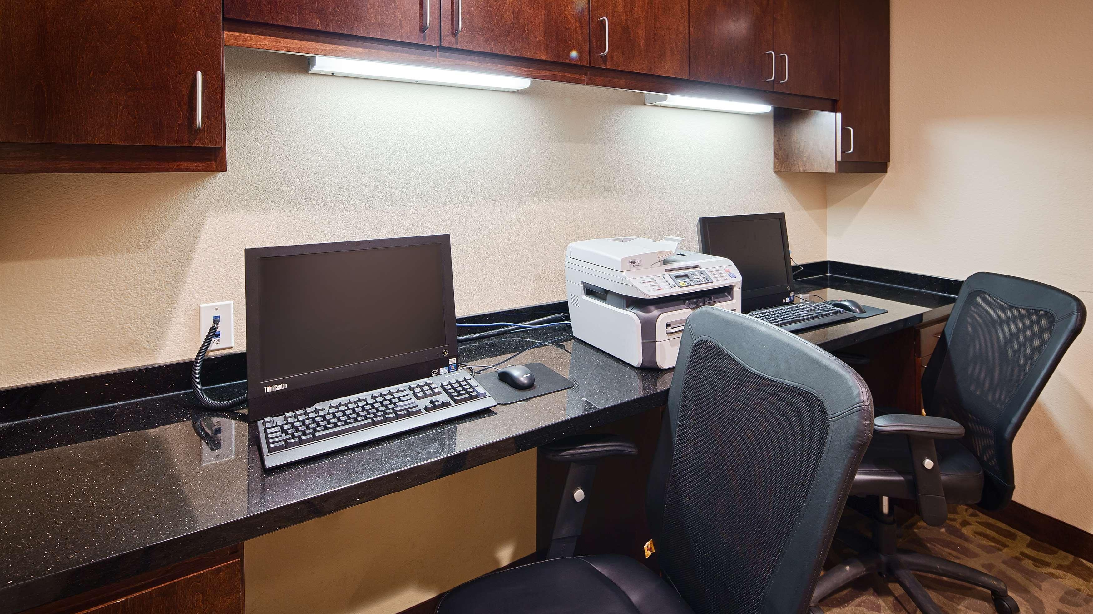 Best Western Plus Desoto Inn & Suites Mansfield Bagian luar foto