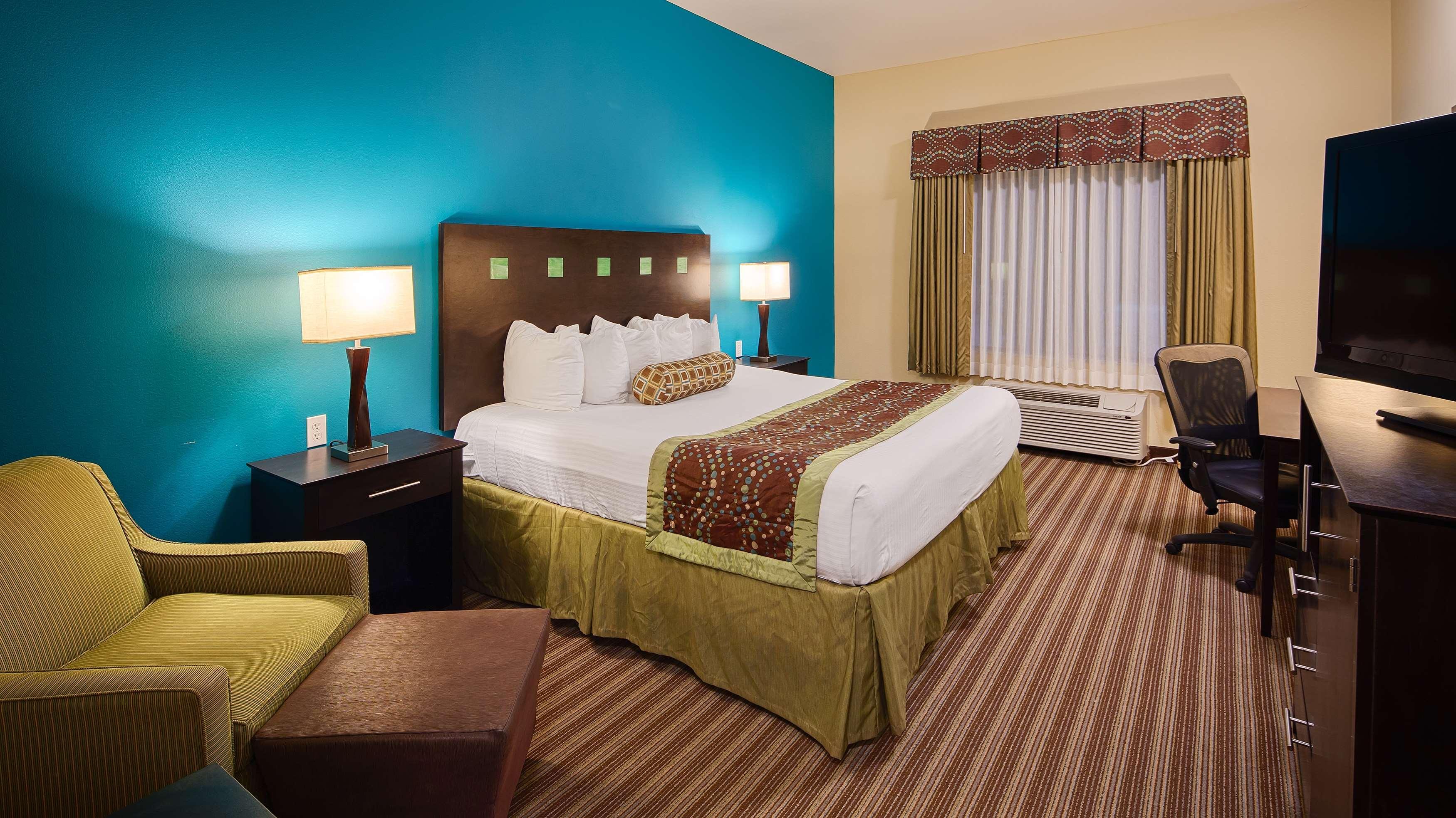 Best Western Plus Desoto Inn & Suites Mansfield Bagian luar foto