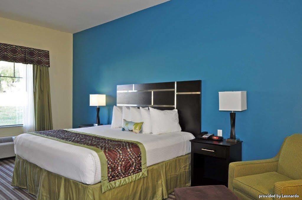 Best Western Plus Desoto Inn & Suites Mansfield Bagian luar foto