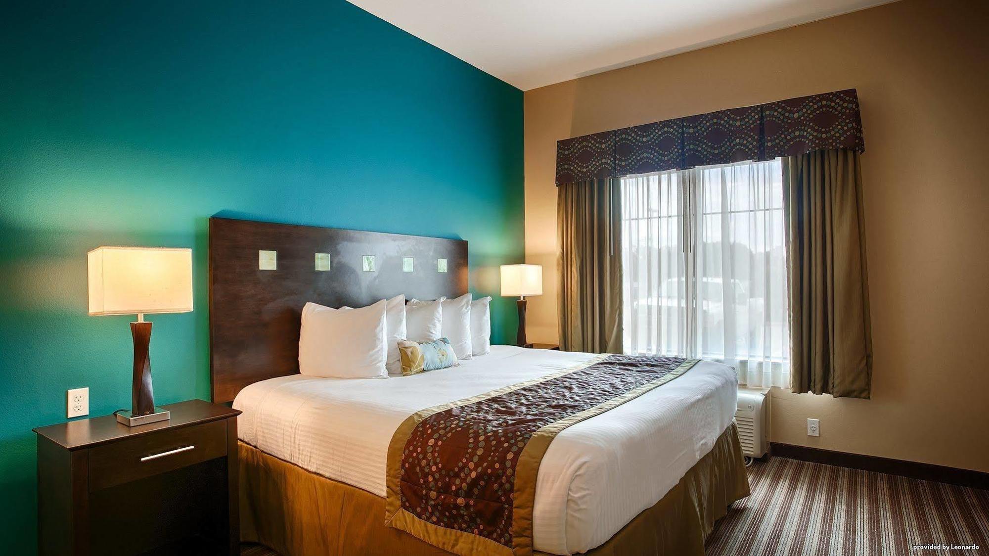 Best Western Plus Desoto Inn & Suites Mansfield Bagian luar foto