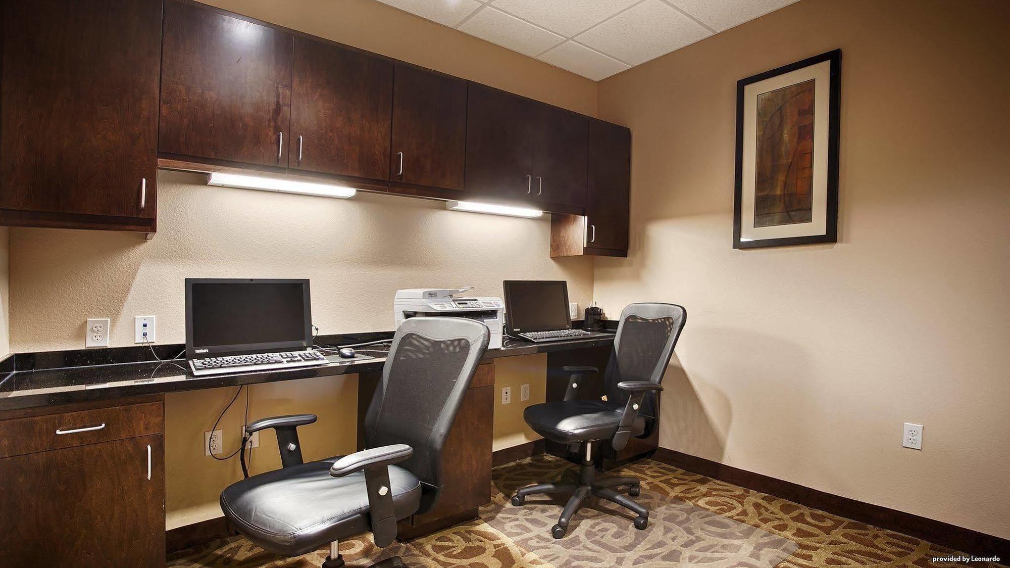 Best Western Plus Desoto Inn & Suites Mansfield Bagian luar foto